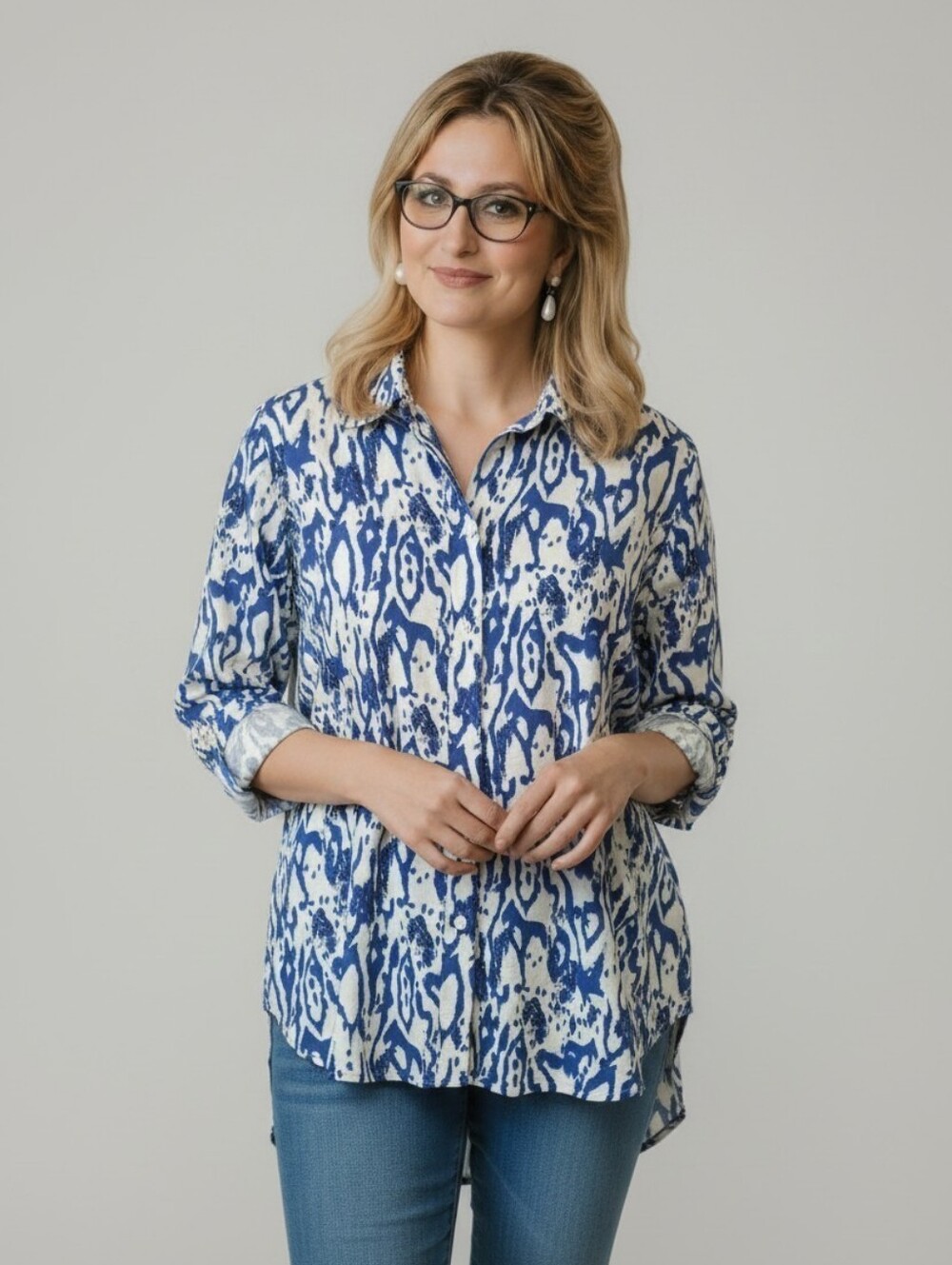 Ali Miles ladies XL Button Down Abstract Blouse Rayon Nylon Blend BLUE white